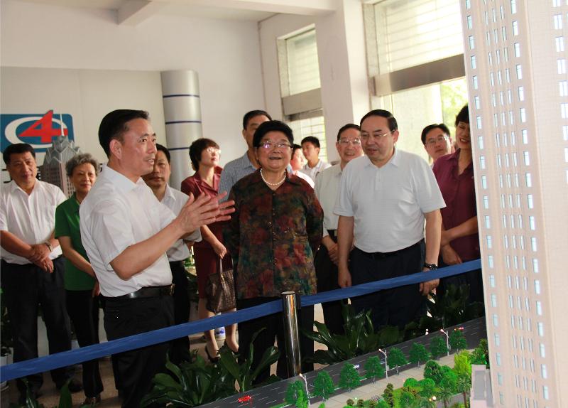 2012年9月，中國(guó)關(guān)心下一代工作委員會(huì)主任顧秀蓮來(lái)公司調(diào)研